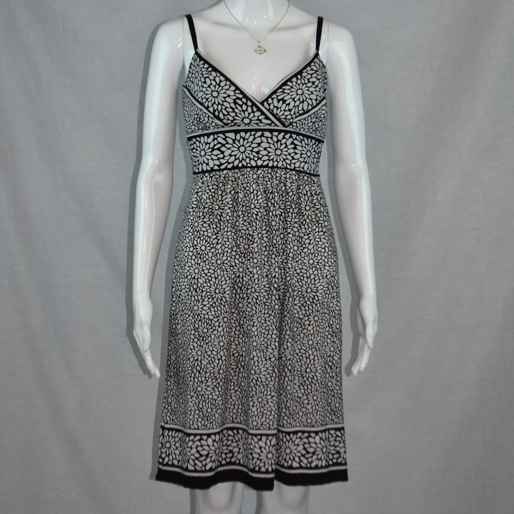 City Triangles sz M Black & White Knee Length Floral Print Spaghetti Strap Dress